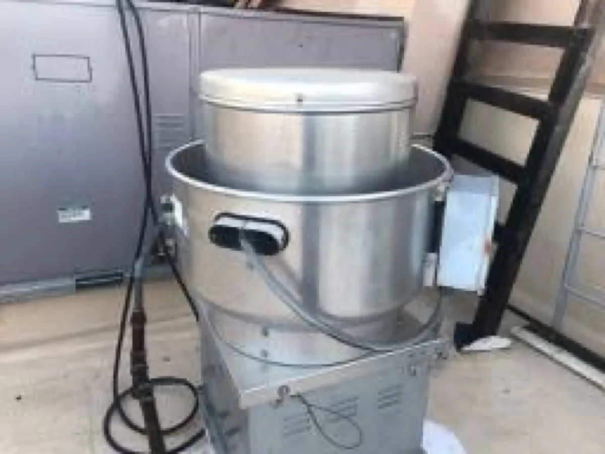 Commercial kitchen hood cleaned by ProClean